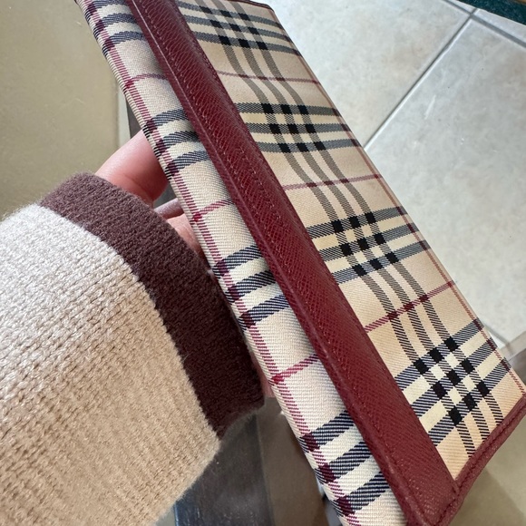 Burberry Vintage Burgundy Long Wallet - Picture 7 of 12